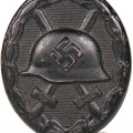 The black grade of the wound badge 1939 marked 32 - W. Hobacher