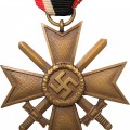 Near mint bronze Kriegsverdienstkreuz 1939 mit Schwertern