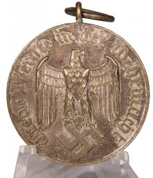 Medal for 4 years of faithful service in the Wehrmacht. Non magnetic