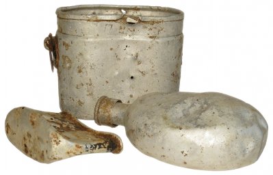 Finds from Narva river positions in Estonia, Mess kit and Canteen set