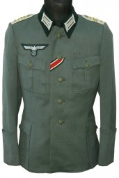 Hauptmann's tunic of the 520th infantry regiment of the Wehrmacht