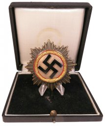 Deutsche Kreuz in Gold-Deschler. Heavy
