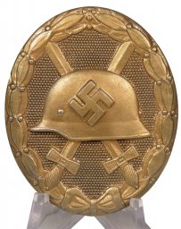 Wound Badge in Gold with Marking 30