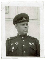 Portrait photo of the major, order bearer