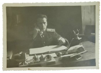 Photo of a Soviet major at his workplace