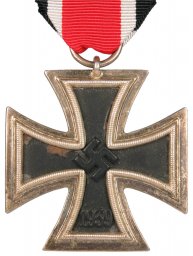 Iron Cross 2nd Class, Hanauer Plakettenhersteller "24"