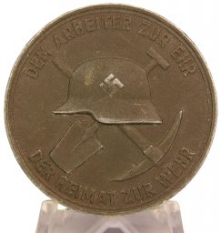 Medal. 1938 Dem Arbeiter Zur Ehr Der Heimat Zur Wehr Philipp Holzmann