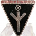 Deutsche Frauenwerk M1/120 RZM badge
