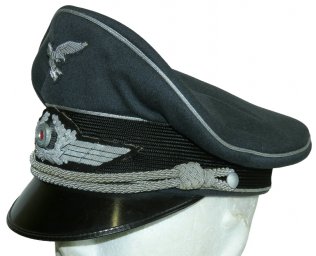 The visor cap of the Luftwaffe flight officer