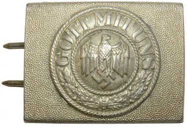 Wehrmacht aluminum two-piece buckle with separately mounted medallion
