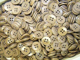 14 mm Sandbrown color buttons