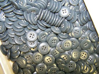 Standard issue 3rd Reich, Army, Luftwaffe grey buttons, 14 mm